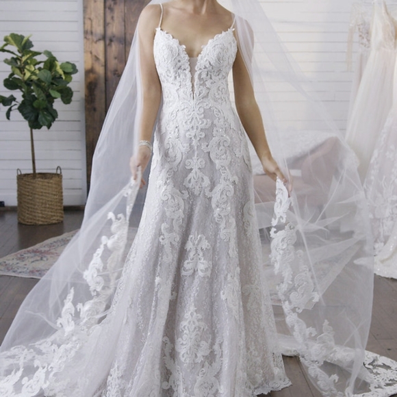 Maggie Sottero Dresses & Skirts - Brand new Maggie Sattero Wedding Dress